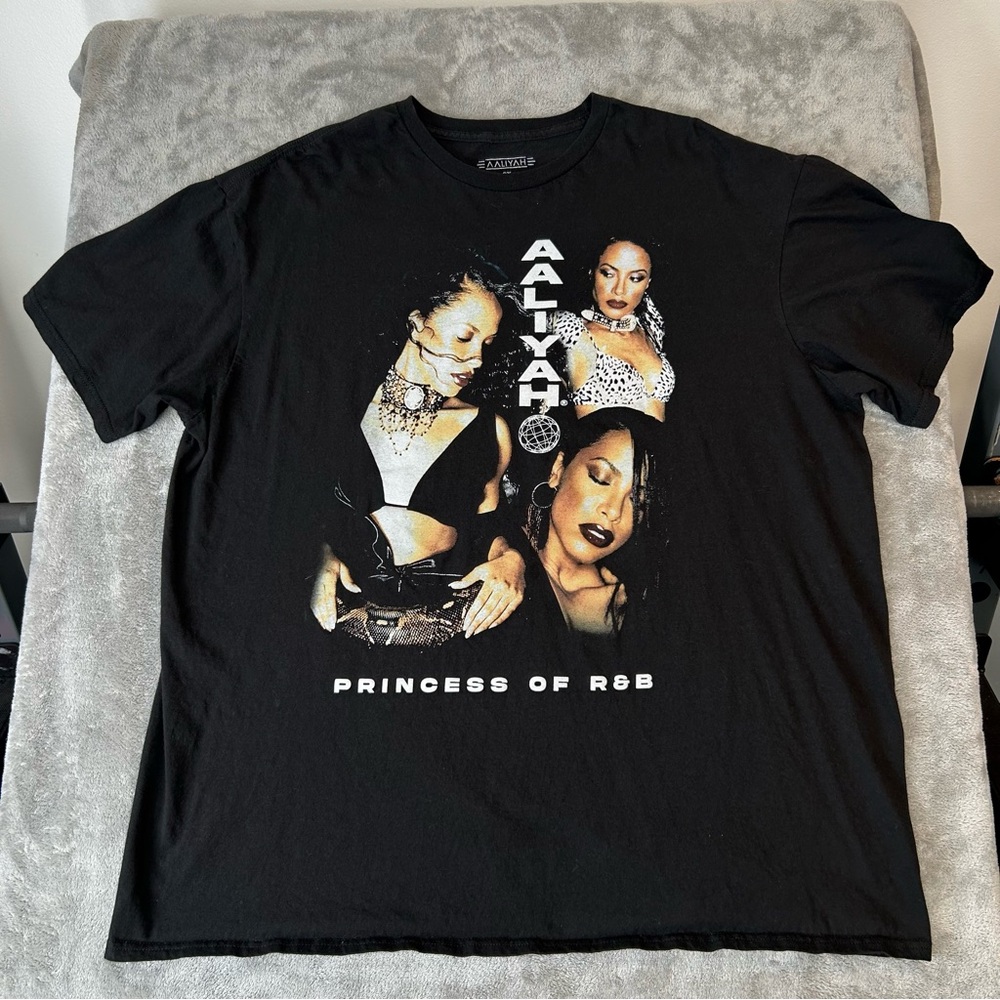 Aaliyah‎ Greatest Hits Graphic T Shirt Black Size 2X Music Pop R&B Unisex